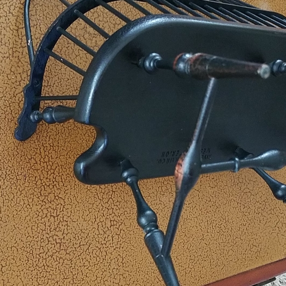 VINTAGE Riverbend Chair Company Miniature Settee - Picture 5 of 13